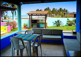Terraza con vista al mar