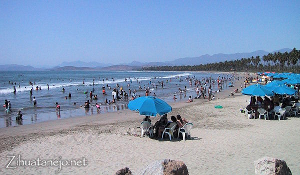 Semana Santa at Playa Linda, Ixtapa-Zihuatanejo, Mexico Semana Santa at Playa Linda, Ixtapa-Zihuatanejo, Mexico