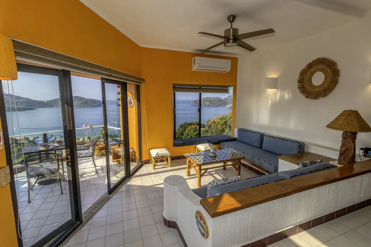 Sala y terraza - haz clic para agrandar Baño principal